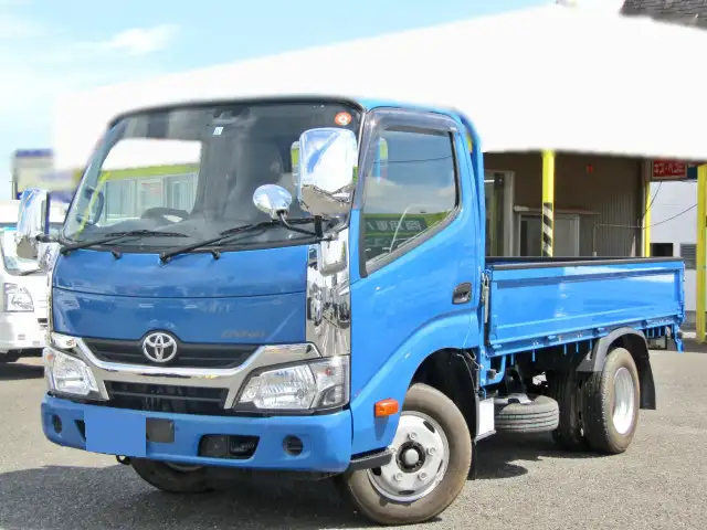 トヨタ ダイナ 小型 平ボディ TKG-XZC605 H28の中古トラック画像1