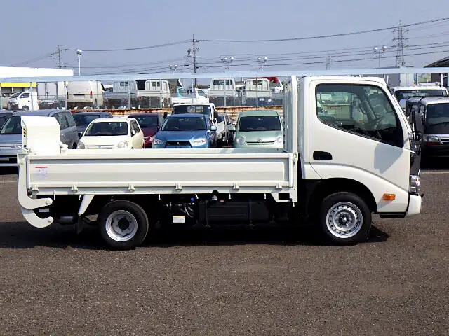 トヨタ ダイナ 小型 平ボディ パワーゲート 床鉄板の中古トラック画像3