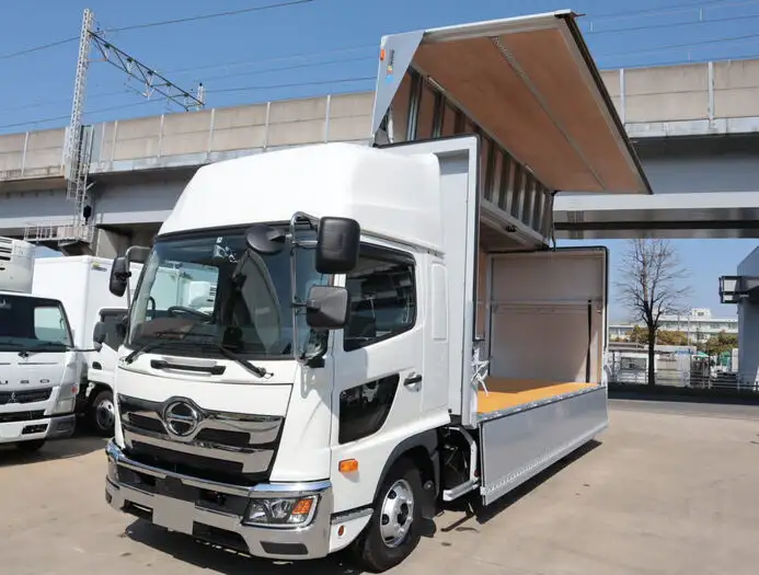 日野 レンジャー 中型/増トン ウイング パワーゲート エアサスの中古トラック画像1