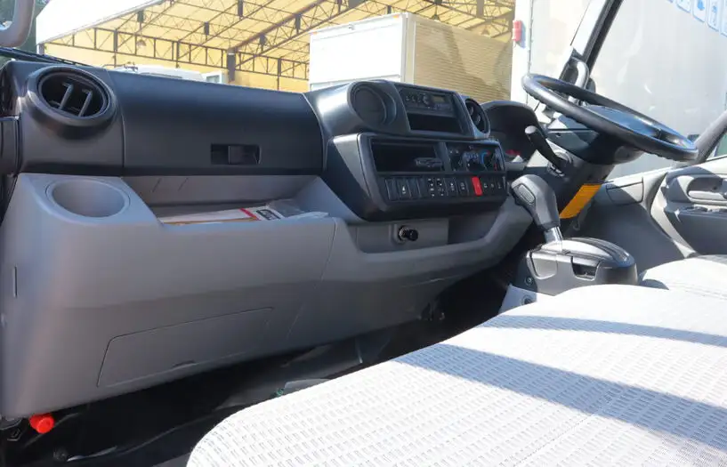 トヨタ ダイナ 小型 アルミバン パワーゲート TPG-XZU655の中古トラック画像16