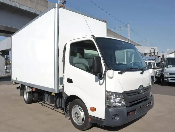 トヨタ ダイナ 小型 アルミバン サイドドア TKG-XZU710の中古トラック画像2