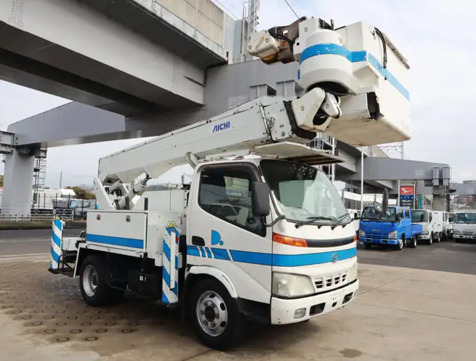 トヨタ ダイナ 小型 高所・建柱車 高所作業車 電工仕様の中古トラック画像2