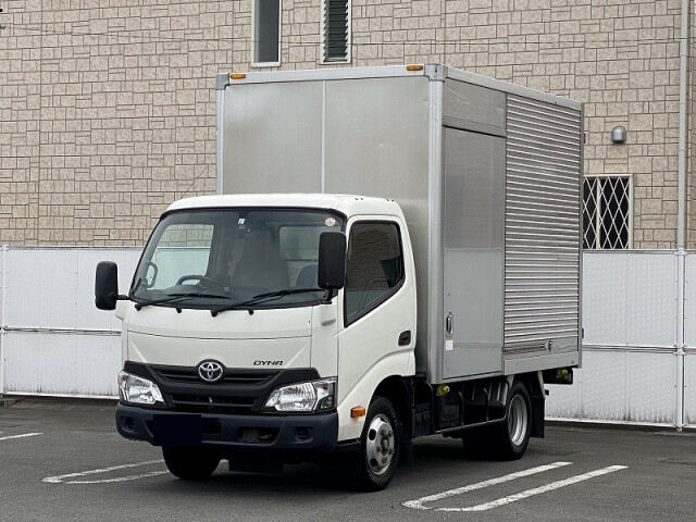 トヨタ ダイナ 小型 アルミバン 10尺 TKG-XZC605