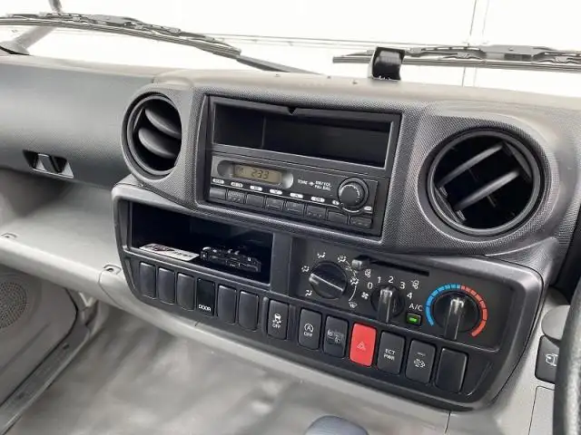 トヨタ ダイナ 小型 アルミバン サイドドア TKG-XZC605の中古トラック画像13