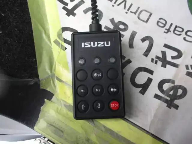 いすゞ ギガ 大型 ウイング ベッド 2PG-CYJ77Cの中古トラック画像14