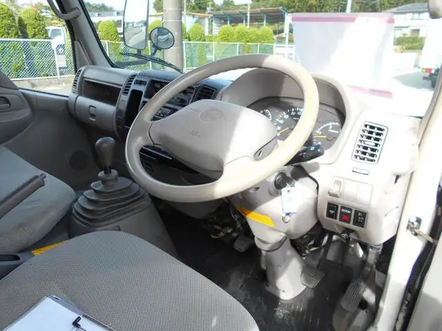 トヨタ トヨエース 小型 冷凍冷蔵 低温 床ステンの中古トラック画像13