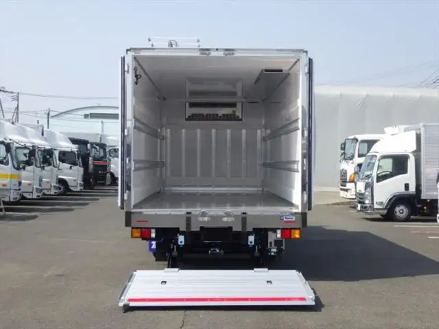 三菱 ファイター 中型/増トン 冷凍冷蔵 低温 キーストンの中古トラック画像6