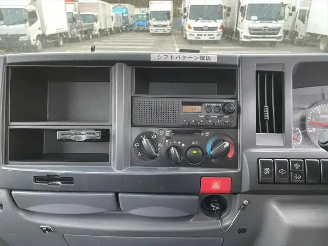 いすゞ エルフ 小型 平ボディ TKG-NJR85A H26の中古トラック画像14