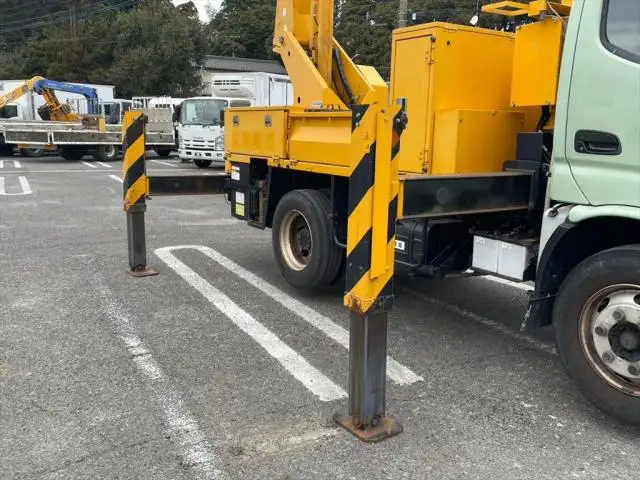 日野 デュトロ 小型 高所・建柱車 高所作業車 電工仕様の中古トラック画像6