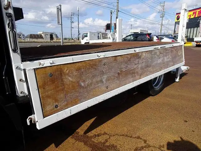 いすゞ エルフ 小型 平ボディ パワーゲート 床鉄板の中古トラック画像8