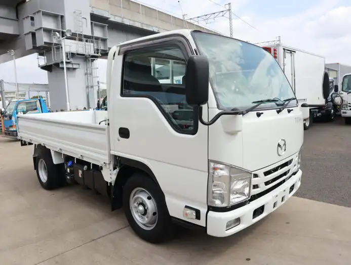 マツダ タイタン 小型 平ボディ 床鉄板 2RG-LHR88Aの中古トラック画像2