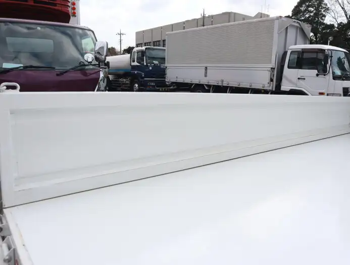 マツダ タイタン 小型 平ボディ 床鉄板 2RG-LHR88Aの中古トラック画像6