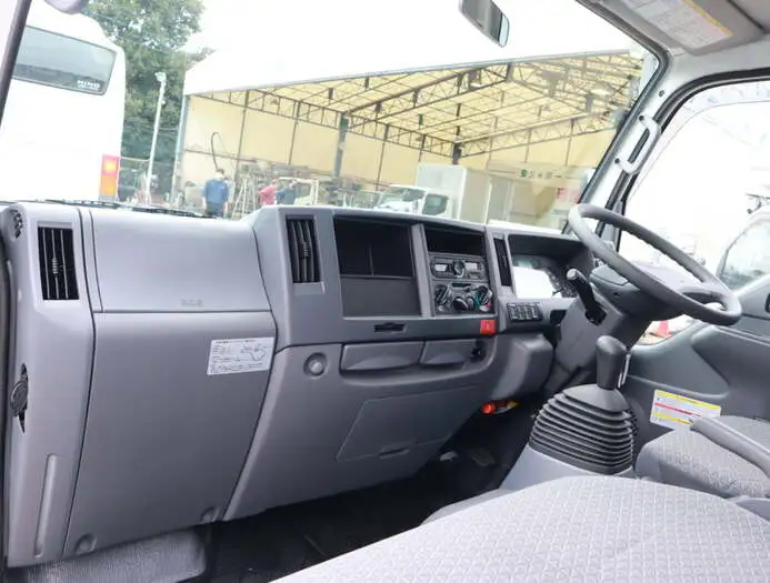 マツダ タイタン 小型 平ボディ 床鉄板 2RG-LHR88Aの中古トラック画像10