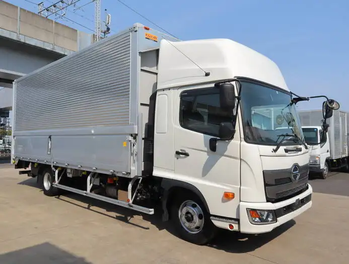 日野 レンジャー 中型/増トン ウイング パワーゲート エアサスの中古トラック画像2