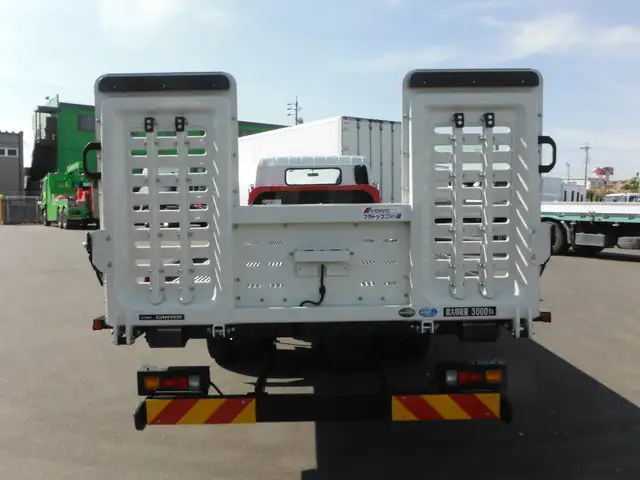 三菱 キャンター 小型 車両重機運搬 ラジコン ウインチの中古トラック画像4