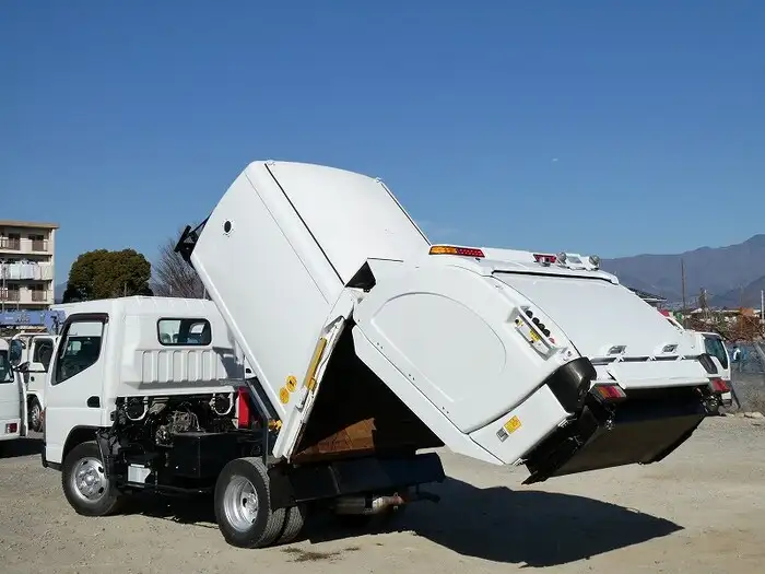 三菱 キャンター 小型 パッカー車 巻き込み式 回転ダンプ式の中古トラック画像5