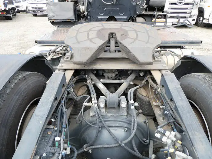 いすゞ ギガ 大型 トラクター ハイルーフ 1デフの中古トラック画像8