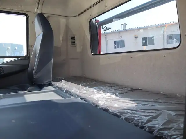 三菱 ファイター 中型/増トン 車両重機運搬 ラジコン ウインチの中古トラック画像12