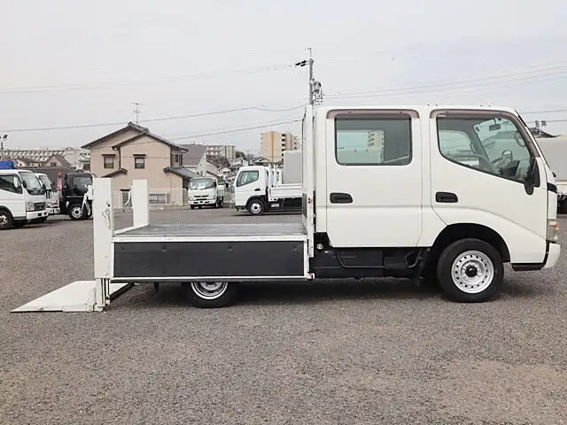 トヨタ ダイナ 小型 平ボディ Wキャブ パワーゲートの中古トラック画像6