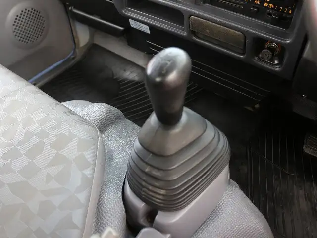 日産 アトラス 小型 ダンプ 強化 PB-AKR81ADの中古トラック画像15