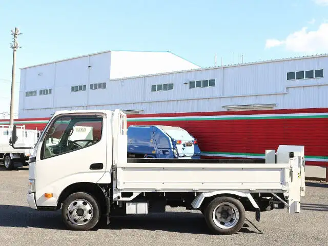 トヨタ トヨエース 小型 平ボディ パワーゲート 床鉄板の中古トラック画像4