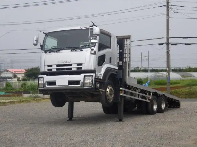 いすゞ フォワード 中型/増トン 車両重機運搬 ラジコン ウインチの中古トラック画像1