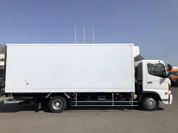 日野 レンジャー 中型/増トン 冷凍冷蔵 低温 パワーゲートの中古トラック画像3