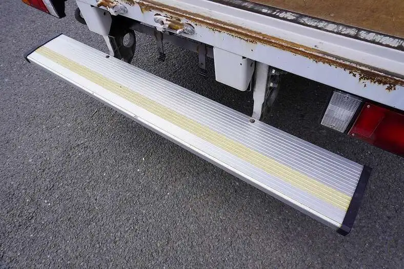 いすゞ エルフ 小型 アルミバン TRG-NLR85AN H28の中古トラック画像7