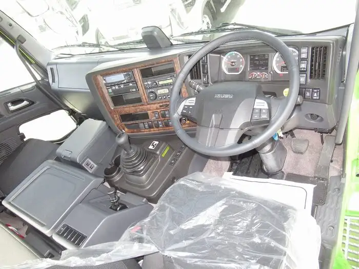 いすゞ ギガ 大型 トラクター ハイルーフ 1デフの中古トラック画像11