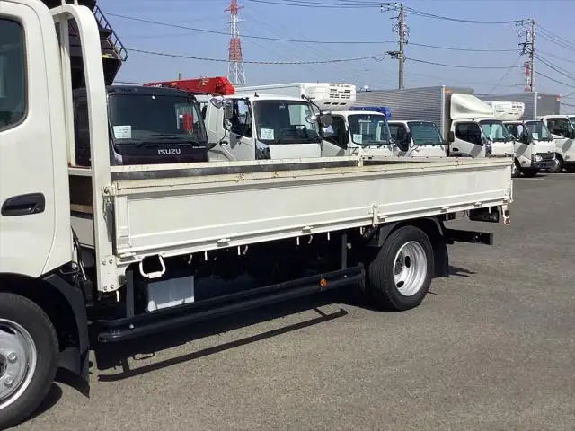 トヨタ ダイナ 小型 平ボディ 床鉄板 2RG-XZU710の中古トラック画像7