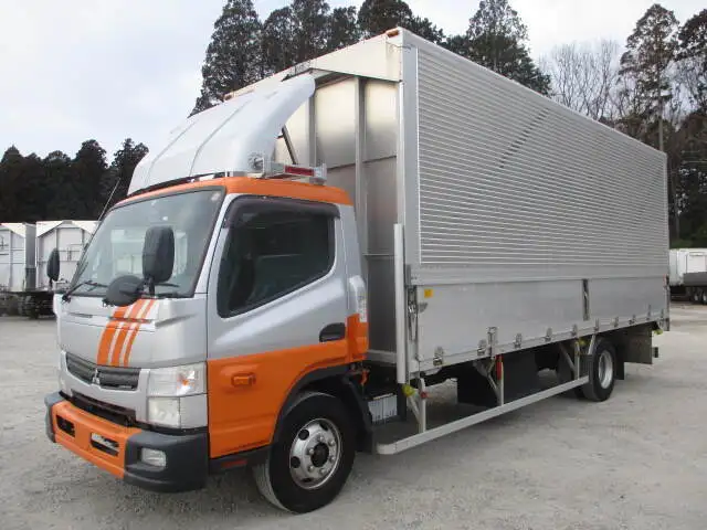 三菱 キャンター 小型 ウイング TKG-FED90 H28の中古トラック画像1