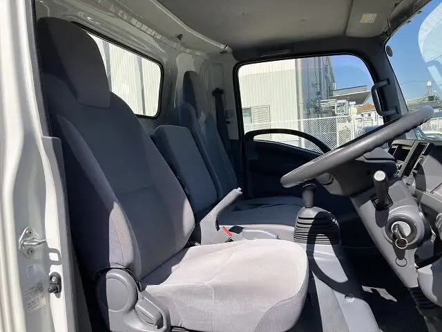 マツダ タイタン 小型 平ボディ TRG-LPR85AR H29の中古トラック画像8