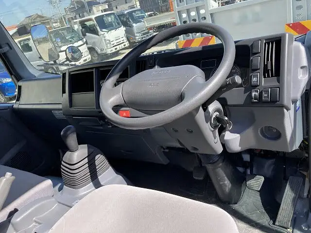 マツダ タイタン 小型 平ボディ TRG-LPR85AR H29の中古トラック画像9