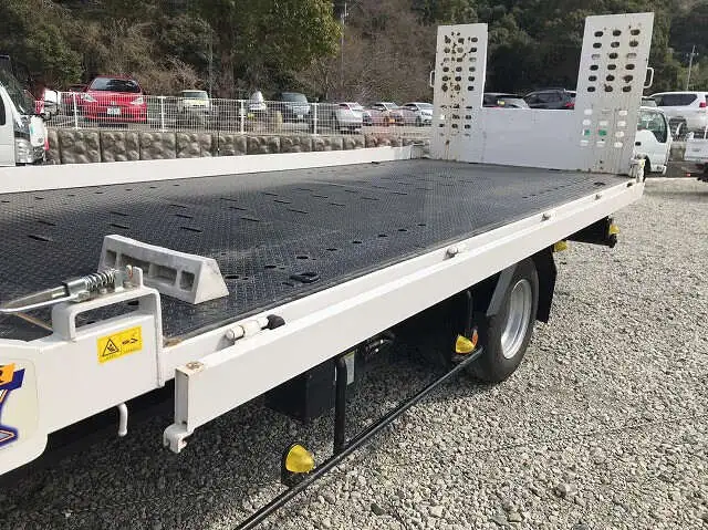 いすゞ エルフ 小型 車両重機運搬 ラジコン ウインチの中古トラック画像4