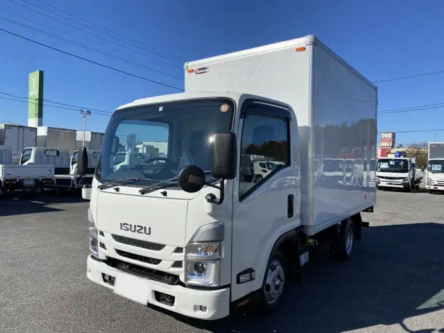 いすゞ エルフ 小型 アルミバン 2RG-NLR88AN R4の中古トラック画像1