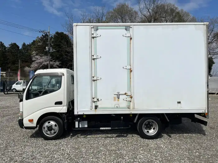 日野 デュトロ 小型 アルミバン サイドドア BKG-XZU538Mの中古トラック画像3