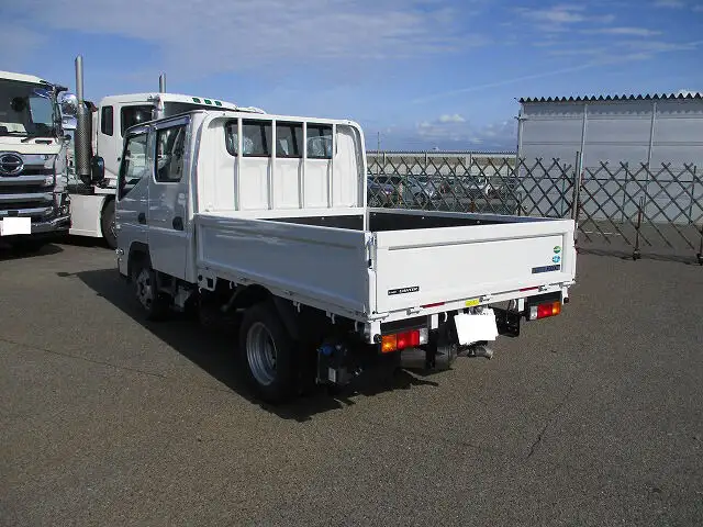三菱 キャンター 小型 平ボディ Wキャブ 2RG-FBA20の中古トラック画像4