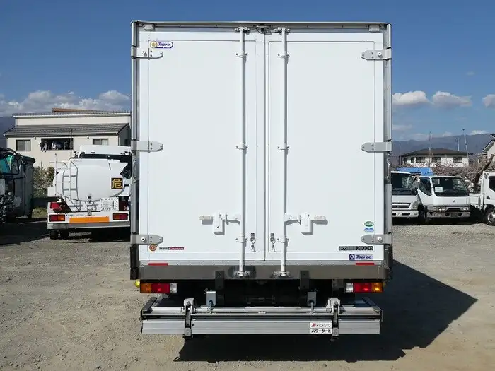 三菱 キャンター 小型 冷凍冷蔵 低温 パワーゲートの中古トラック画像3