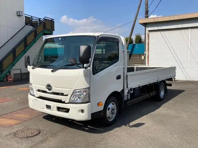 日野 デュトロ 小型 平ボディ 2RG-XZC710M R3の中古トラック画像1