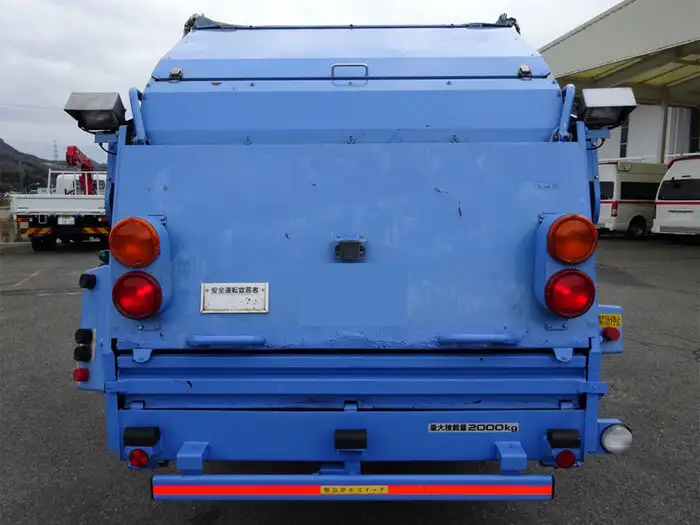 日産 アトラス 小型 パッカー車 プレス式 PB-AKR81ANの中古トラック画像6