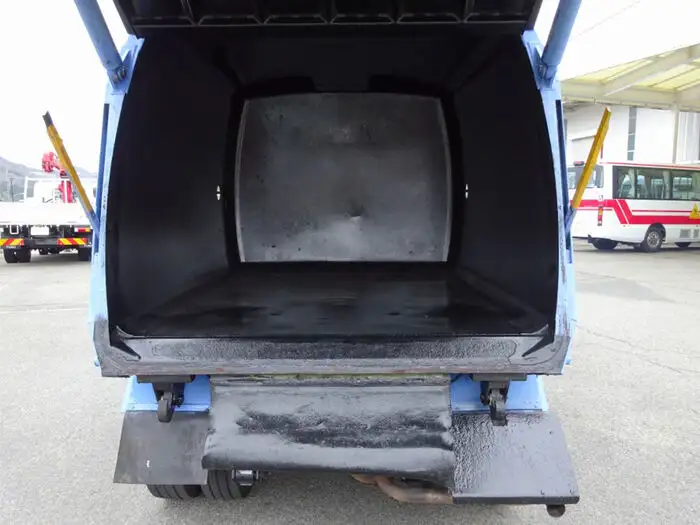 日産 アトラス 小型 パッカー車 プレス式 PB-AKR81ANの中古トラック画像7
