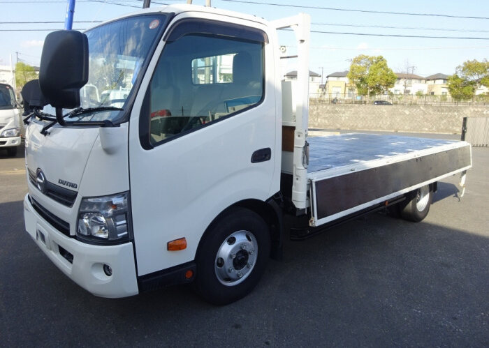 いすゞ ギガ 大型 ウイング エアサス ベッド の中古トラック【車両No.148893】