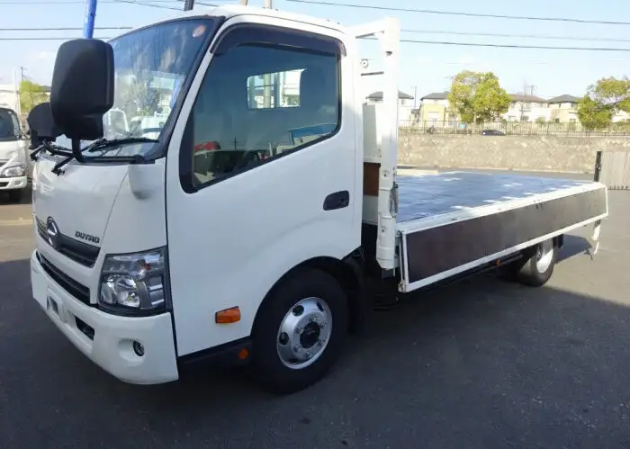 日野 デュトロ 小型 平ボディ 床鉄板 2KG-XZU710M の中古トラック【車両No.143136】