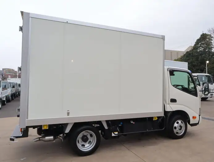 トヨタ ダイナ 小型 アルミバン 2DG-GDY231 R5の中古トラック画像3