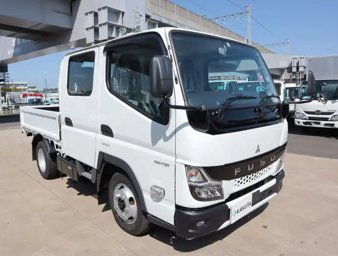三菱 キャンター 小型 平ボディ Wキャブ 2RG-FBA20の中古トラック画像2