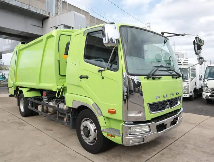 三菱 ファイター 中型/増トン パッカー車 プレス式 ベッドの中古トラック画像2