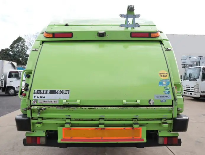 三菱 ファイター 中型/増トン パッカー車 プレス式 ベッドの中古トラック画像4