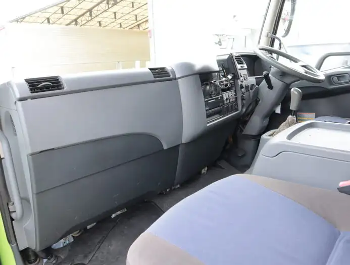 三菱 ファイター 中型/増トン パッカー車 プレス式 ベッドの中古トラック画像10