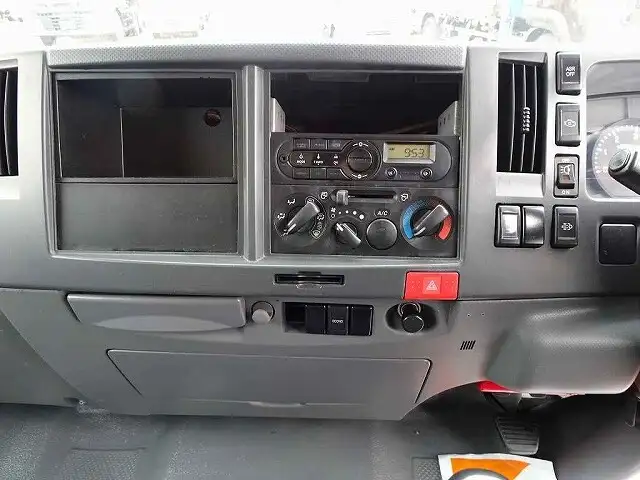いすゞ エルフ 小型 クレーン付 4段 ラジコンの中古トラック画像12