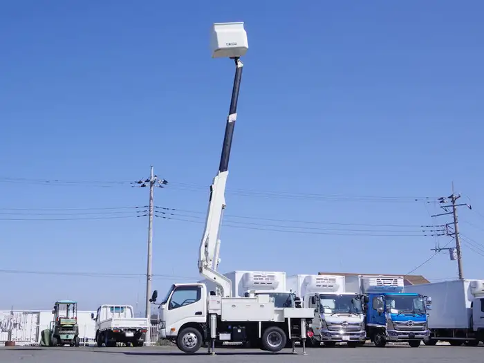 日野 デュトロ 小型 高所・建柱車 高所作業車 電工仕様の中古トラック画像6